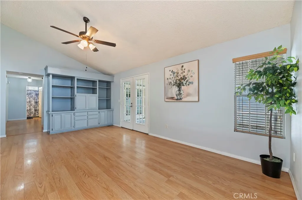 Additional image 11 of 140 W Pioneer #101 Ave, Redlands, CA 92374