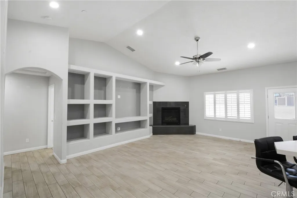 Additional image 129 of 8214 10th Ave, Hesperia, CA 92345