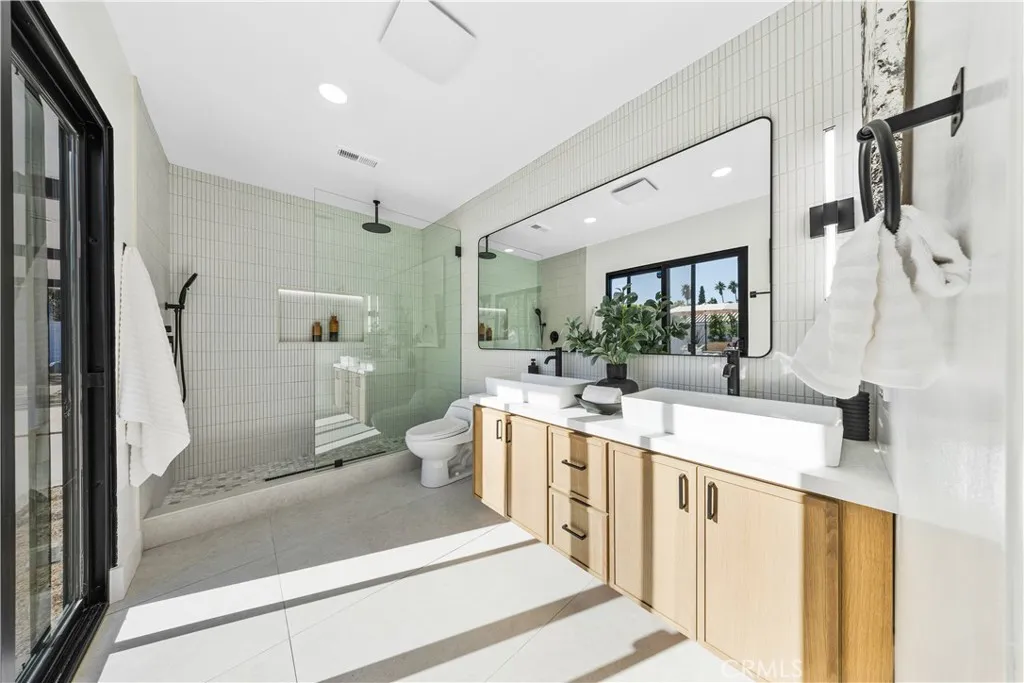 Additional image 21 of 1033 E Via Escuela, Palm Springs, CA 92262