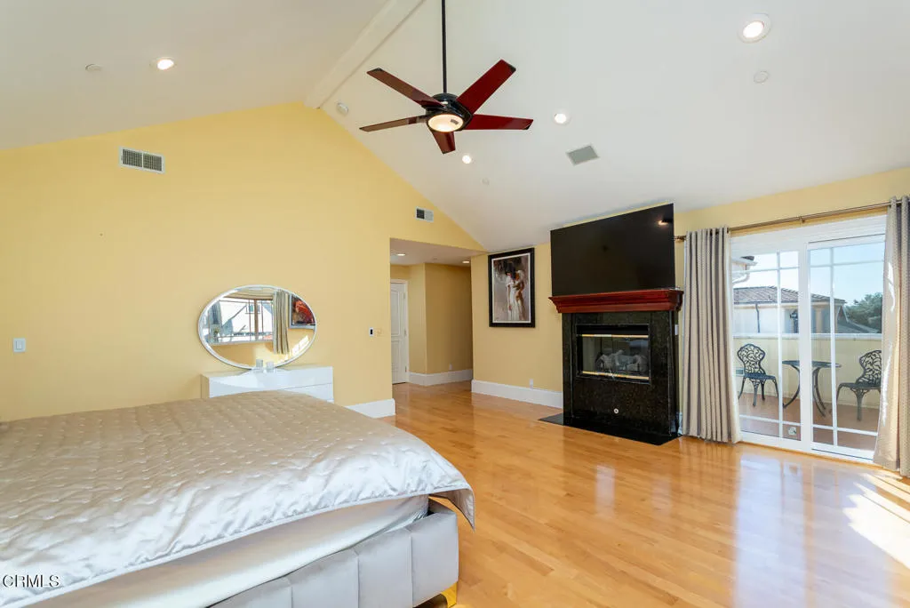 Additional image 92 of 1075 E Tujunga Avenue, Burbank, CA 91501