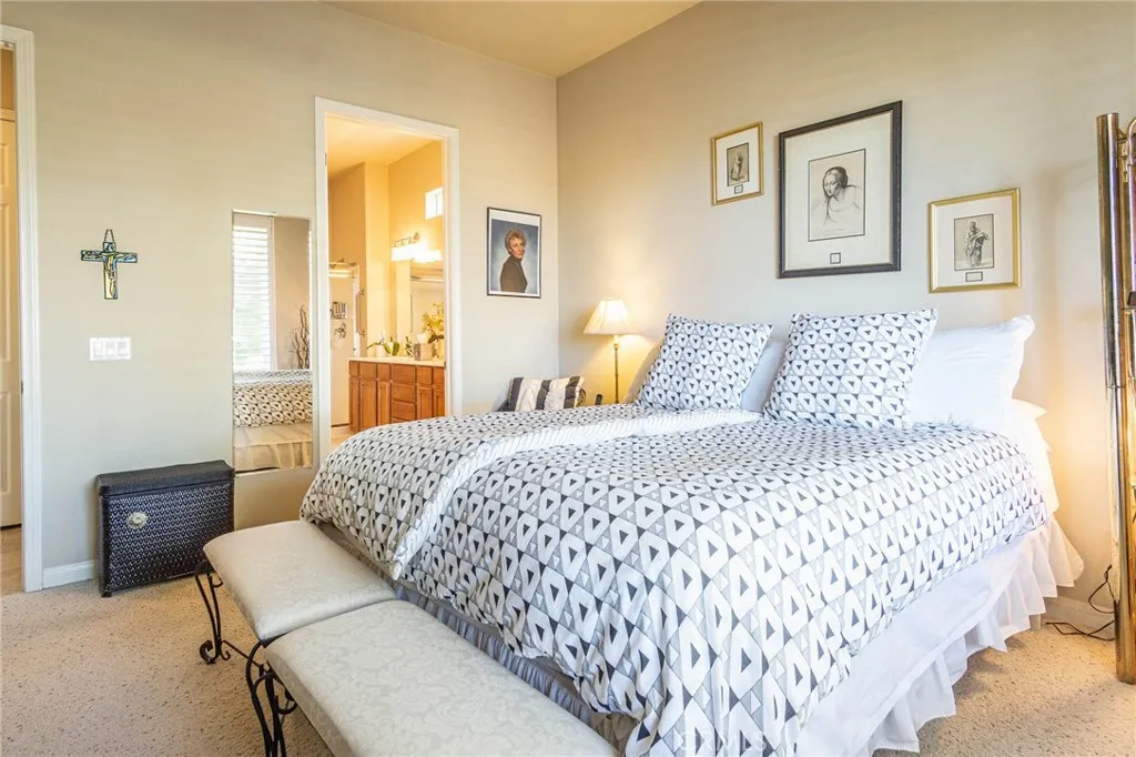 Additional image 63 of 19442 Royal Oaks Road, Apple Valley, CA 92308