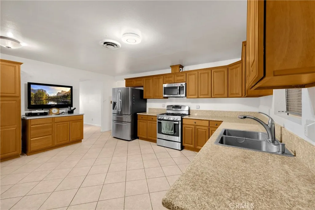 Additional image 8 of 41011 Stetson Avenue, Hemet, CA 92544