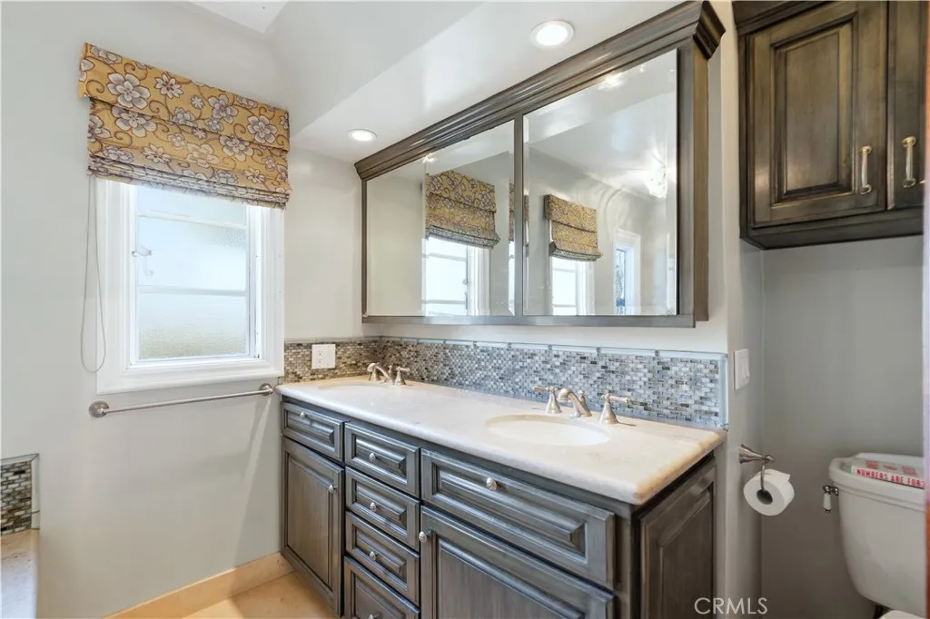 Additional image 32 of 790 Santiago Ave, Long Beach, CA 90804