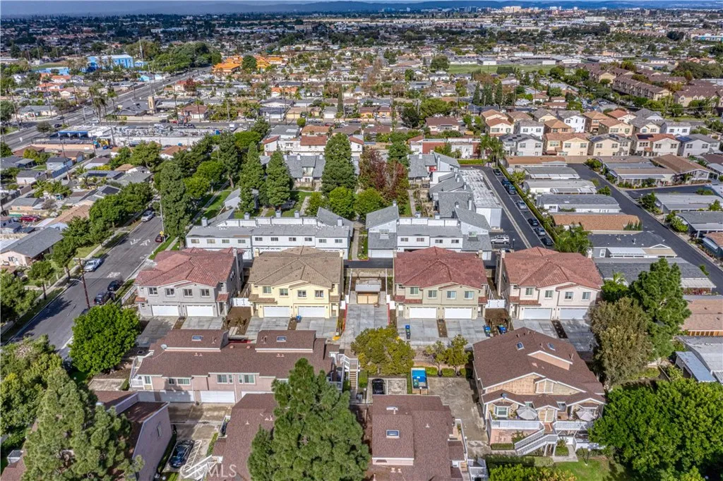 Additional image 9 of 305 N Mountain View Street, Santa Ana, CA 92703