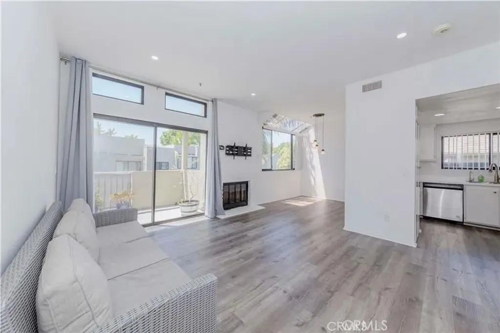 Additional image 6 of 17722 Sergio Cir Unit 203, Huntington Beach, CA 92647