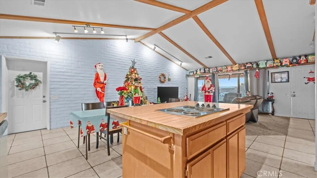 Additional image 64 of 16043 Saint Timothy Road, Apple Valley, CA 92307