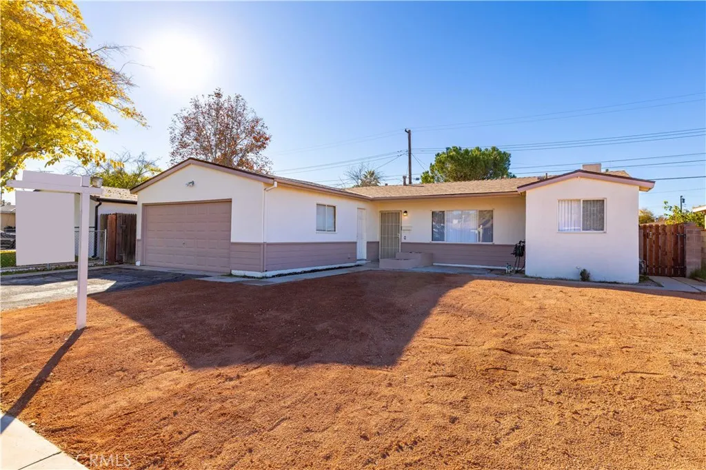Property image for 44727 Andale Ave, Lancaster, CA 93535
