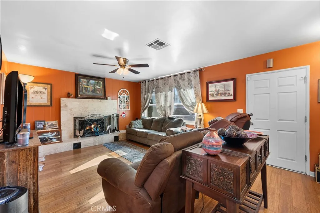 Additional image 8 of 1335 W Ivyton St, Lancaster, CA 93534