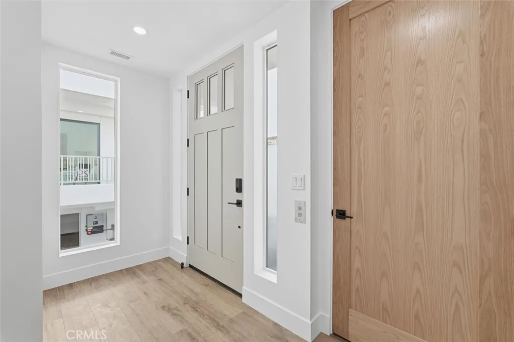 Additional image 4 of 617 N Irena Avenue Unit C, Redondo Beach, CA 90277