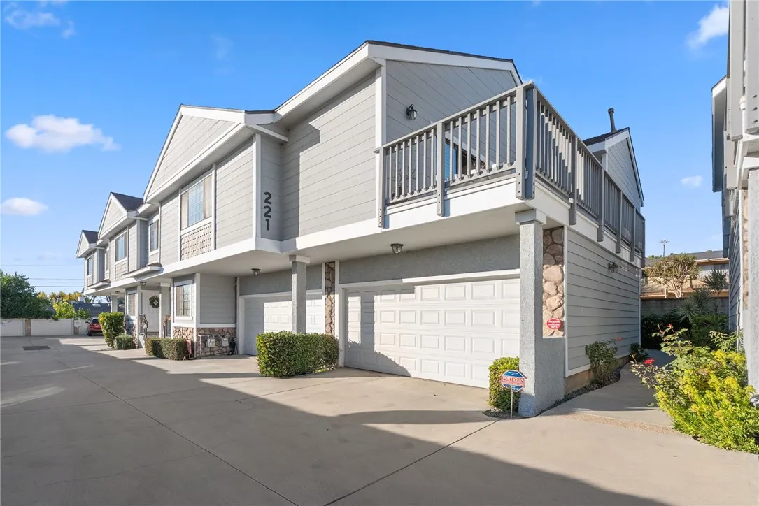 Additional image 46 of 221 Violet Ave, Monrovia, CA 91016