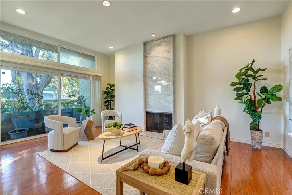 Additional image 48 of 1032 Palo Verde Ave, Long Beach, CA 90815