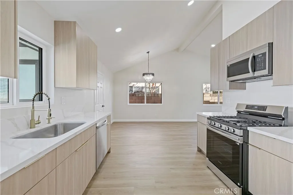 Additional image 3 of 22038 Alamogordo Road, Saugus, CA 91350