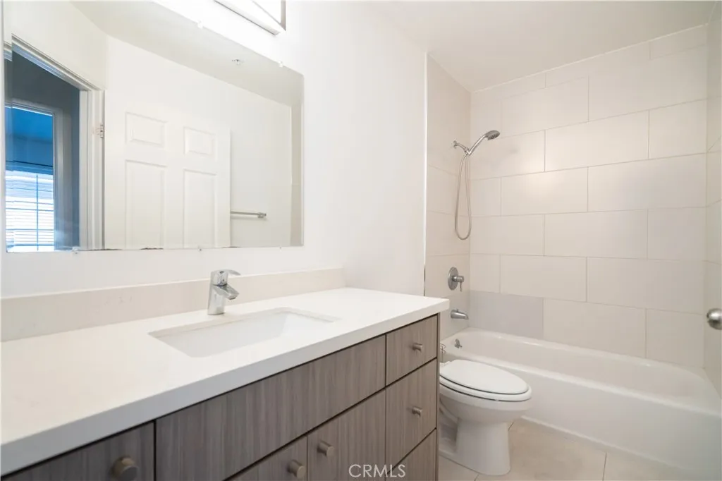 Additional image 35 of 18347 Saticoy Unit 28, Reseda, CA 91335