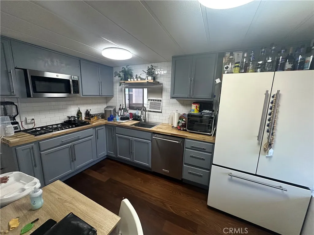 Additional image 11 of 732 E Route 66 Unit 4, Glendora, CA 91740