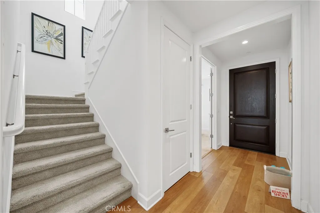 Additional image 62 of 67 Runner, Irvine, CA 92620