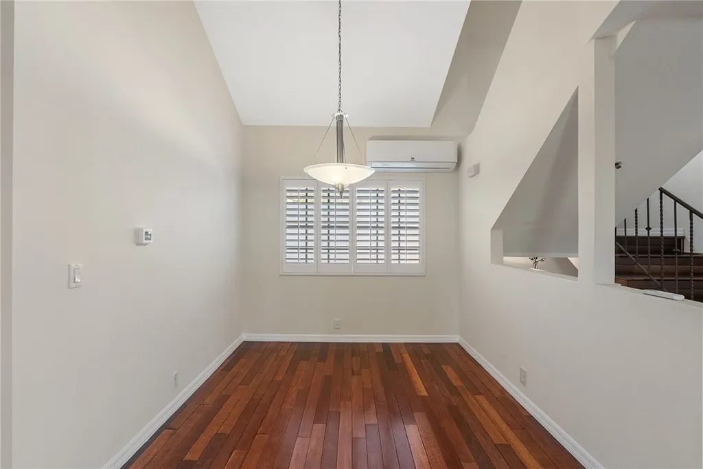 Additional image 22 of 221 Violet Ave, Monrovia, CA 91016