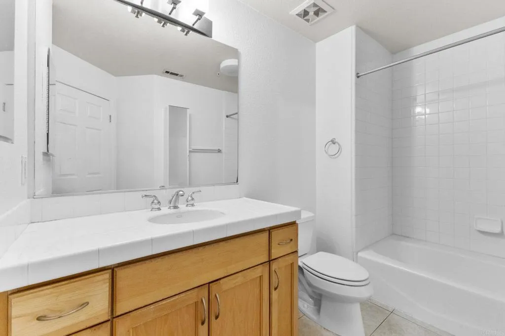 Additional image 21 of 330 J Street Unit 402, San Diego, CA 92101