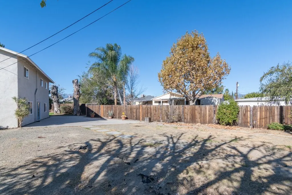 Additional image 108 of 460 E 2nd St, Rialto, CA 92376