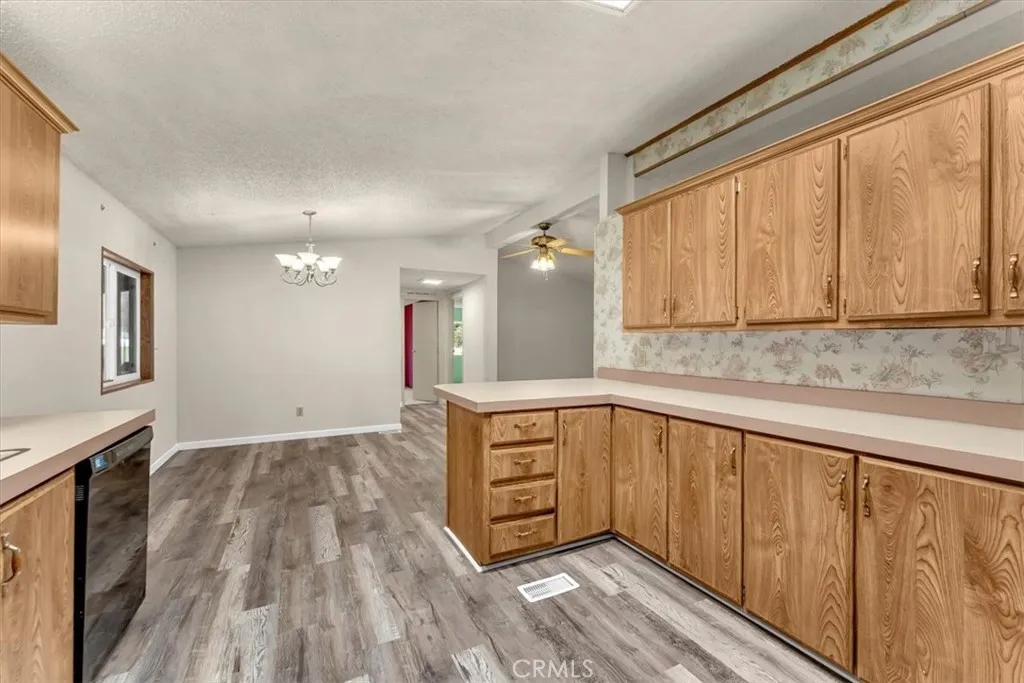 Additional image 49 of 1237 Mountain Shadows Blvd, Redding, CA 96003