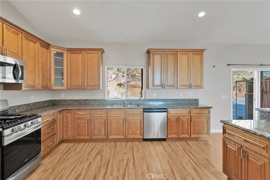 Additional image 15 of 15831 Rimrock Road, Apple Valley, CA 92307