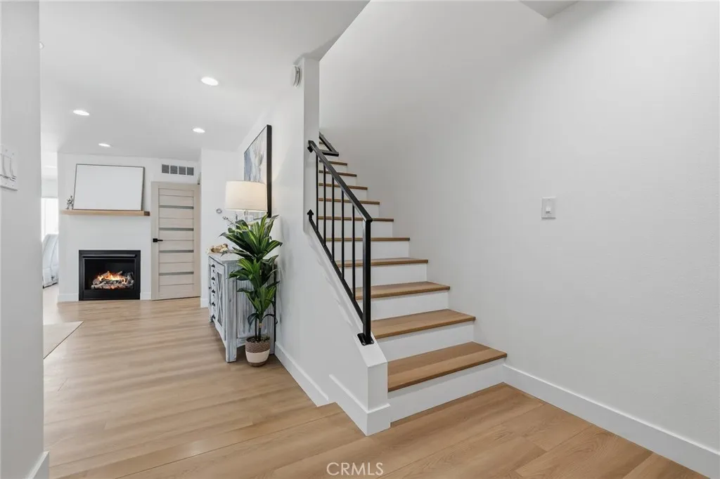 Additional image 52 of 9502 Via Salerno, Burbank, CA 91504