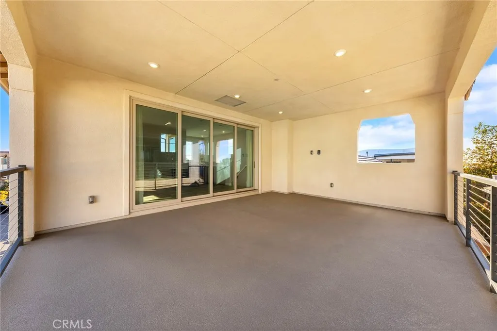 Additional image 30 of 115 Frame, Irvine, CA 92618