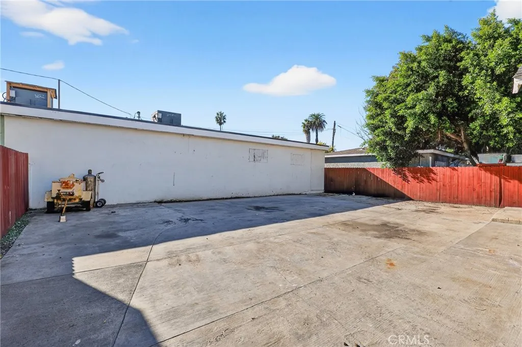 Additional image 35 of 806 W Spruce Street, Compton, CA 90220