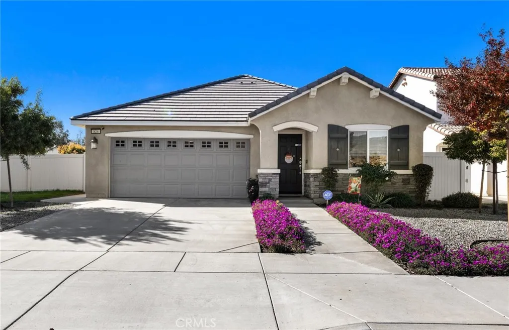 Additional image 2 of 826 Avenida Del Rio, San Jacinto, CA 92582
