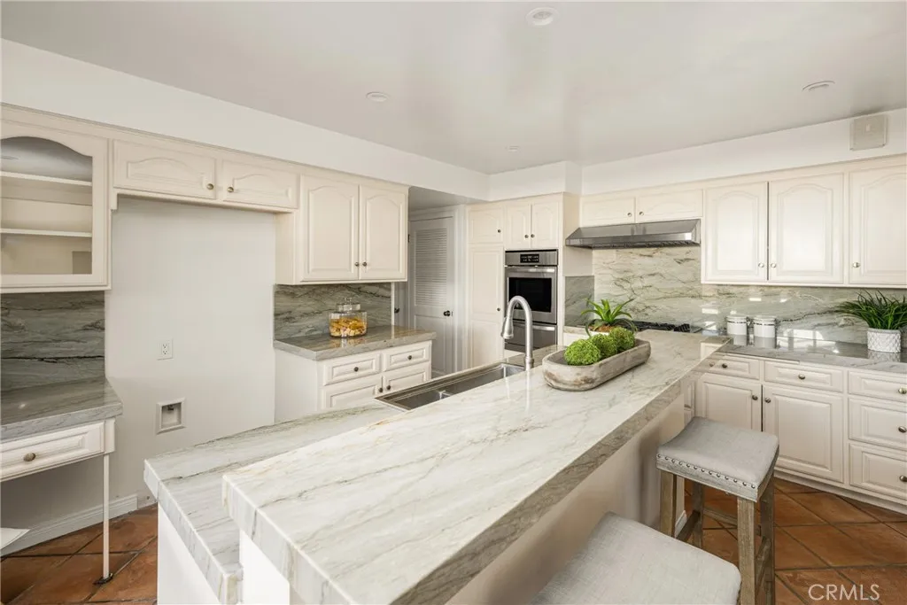 Additional image 36 of 337 Vista Baya, Costa Mesa, CA 92627