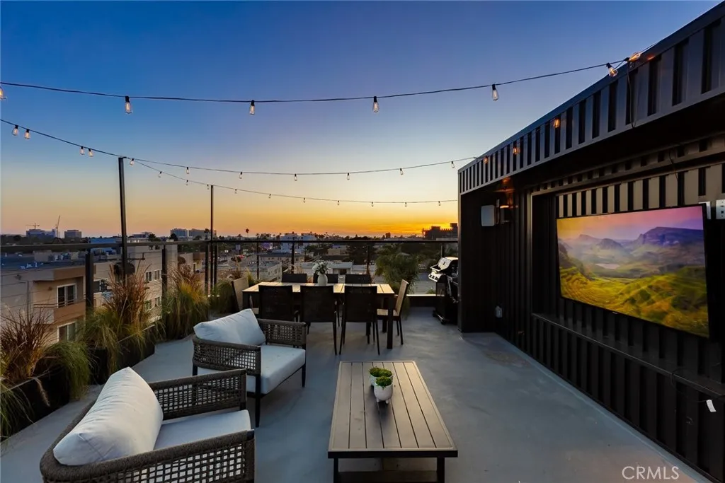 Additional image 21 of 3975 Frances Avenue, West Los Angeles, CA 90066