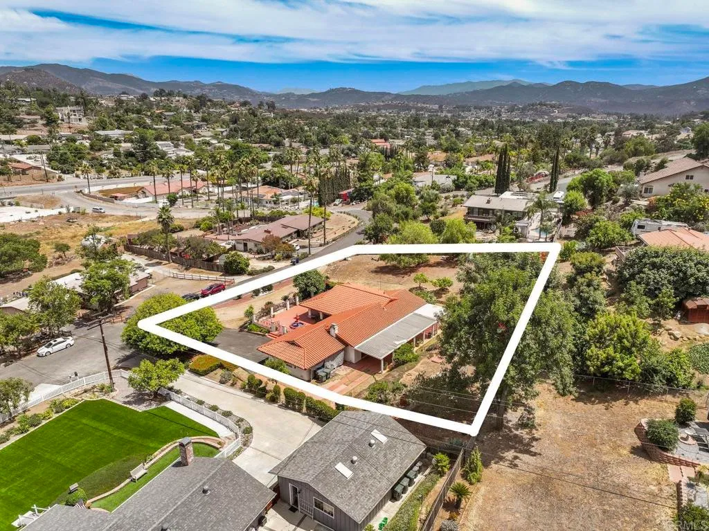 Additional image 3 of 1904 Grove Road, El Cajon, CA 92020