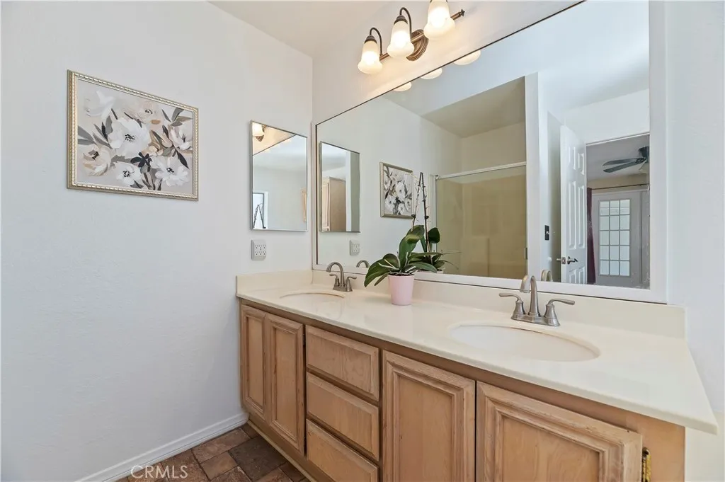 Additional image 23 of 140 W Pioneer #101 Ave, Redlands, CA 92374