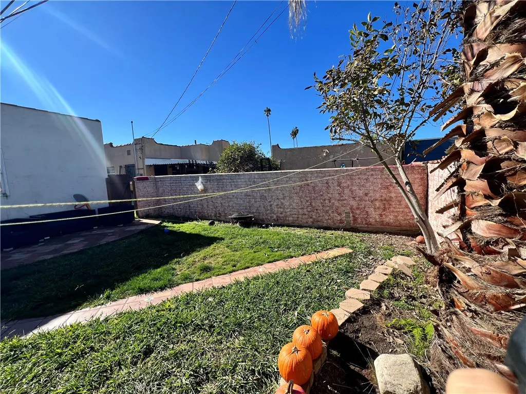 Additional image 34 of 1855 W 68th St, Los Angeles, CA 90047