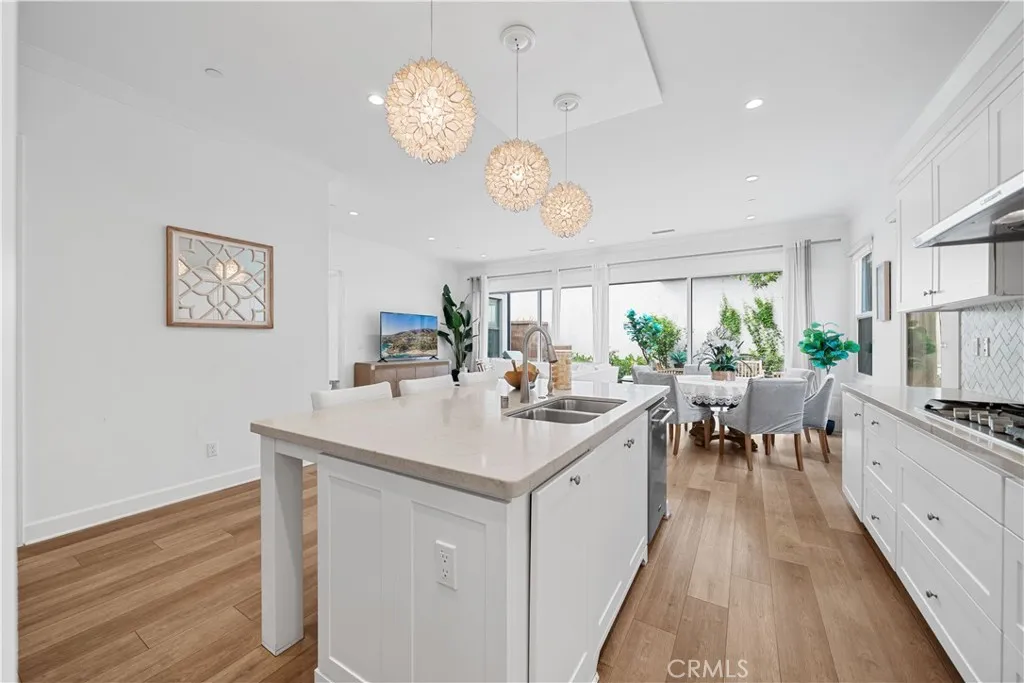 Additional image 13 of 67 Runner, Irvine, CA 92620