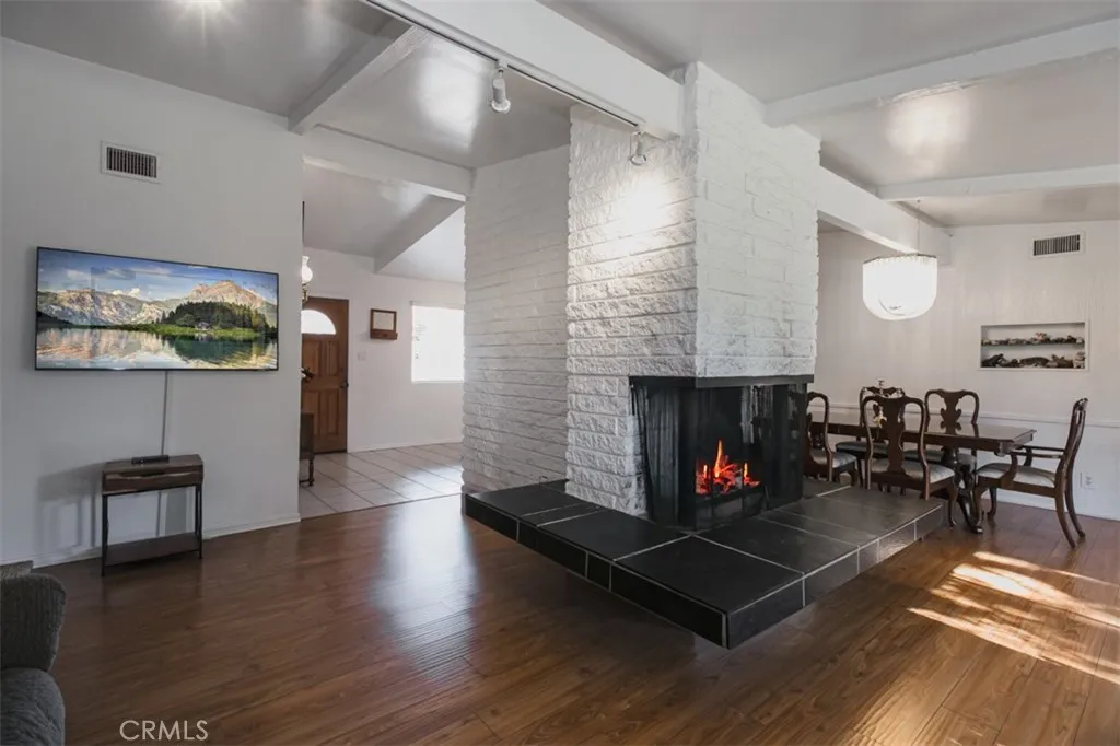 Additional image 7 of 19462 Arminta, Reseda, CA 91335