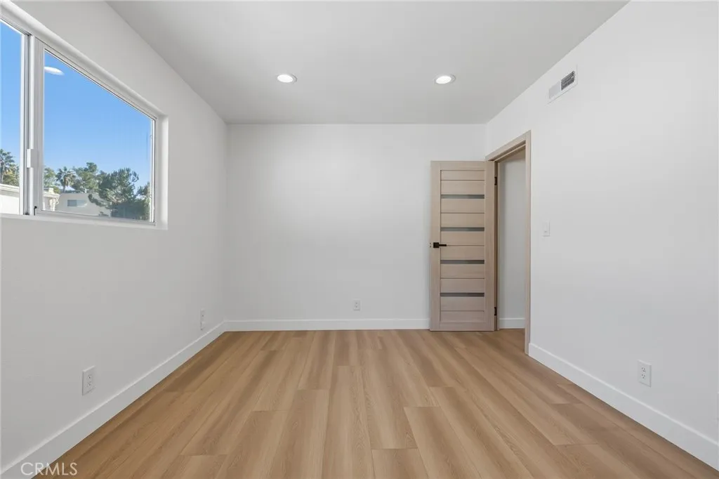 Additional image 70 of 9502 Via Salerno, Burbank, CA 91504