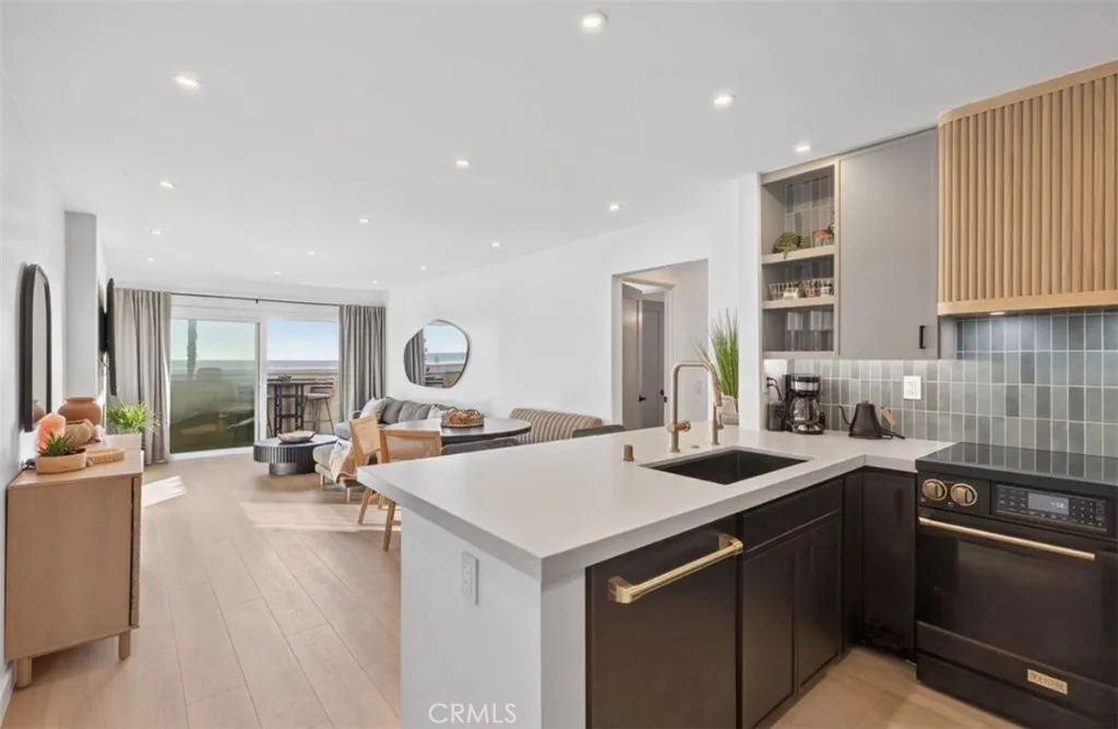 Additional image 27 of 218 E Surfside Dr, Port Hueneme, CA 93041