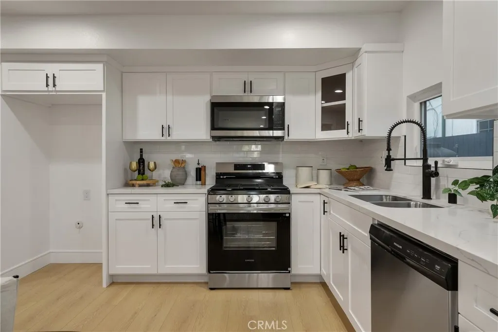 Additional image 47 of 2706 S Cochran Ave, Los Angeles, CA 90016