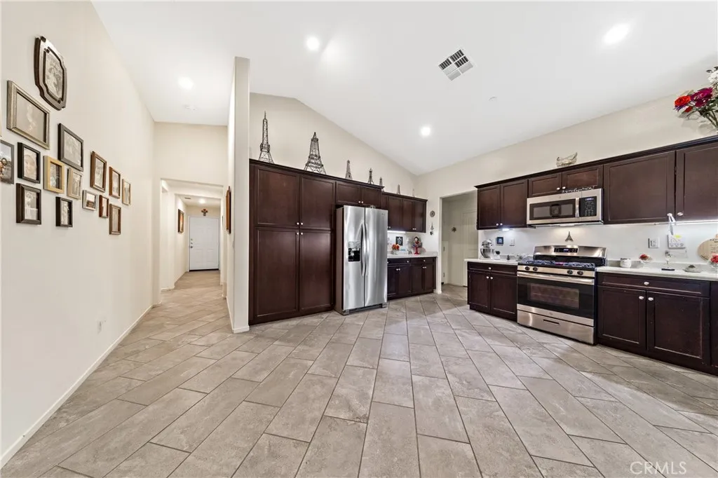 Additional image 41 of 826 Avenida Del Rio, San Jacinto, CA 92582