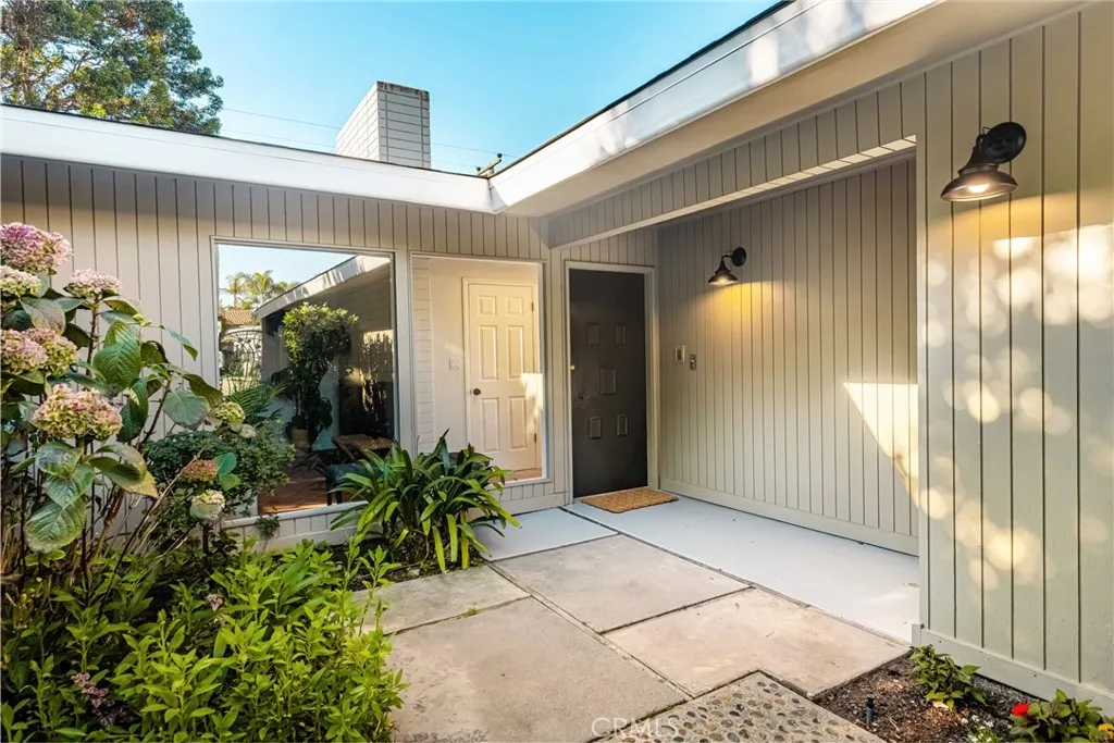 Additional image 85 of 337 Vista Baya, Costa Mesa, CA 92627