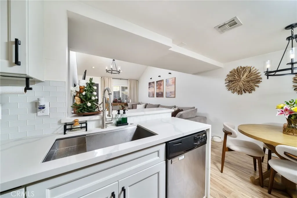 Additional image 13 of 435 W 9th Street Unit A6, Upland, CA 91786