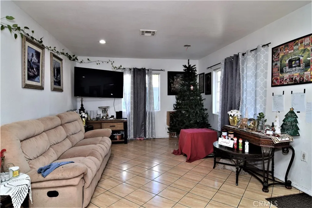 Additional image 36 of 14807 Oro Grande, Sylmar, CA 91342