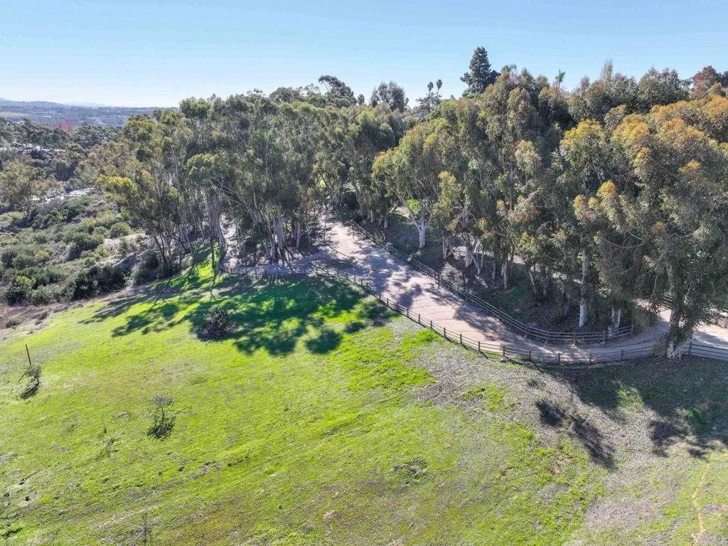 Additional image 112 of 2755 Victoria Avenue, Carlsbad, CA 92010