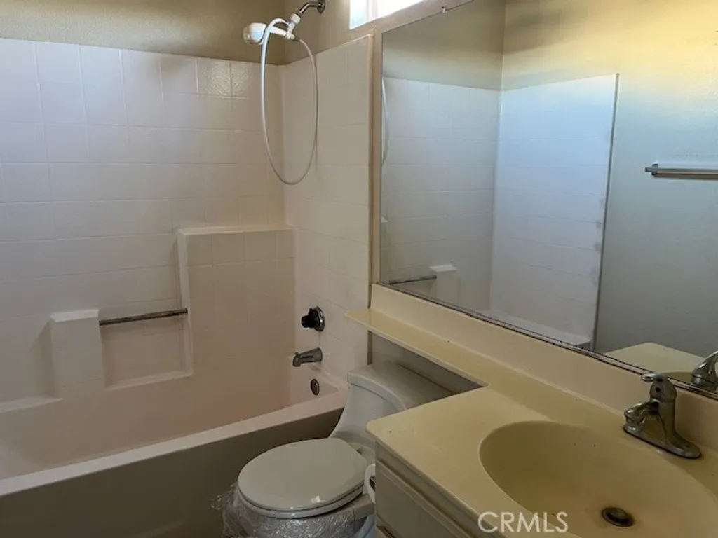 Additional image 9 of 17919 Juniper St, Adelanto, CA 92301