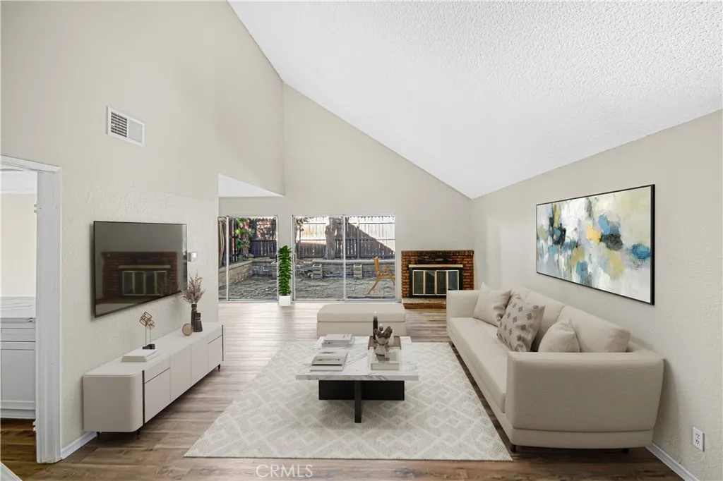Additional image 4 of 22703 Garzota Dr, Valencia, CA 91354