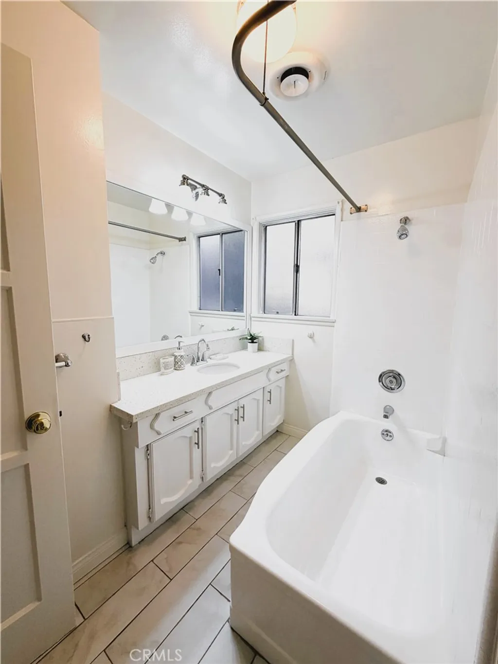 Additional image 17 of 5249 Ventura Canyon Avenue, Sherman Oaks, CA 91401