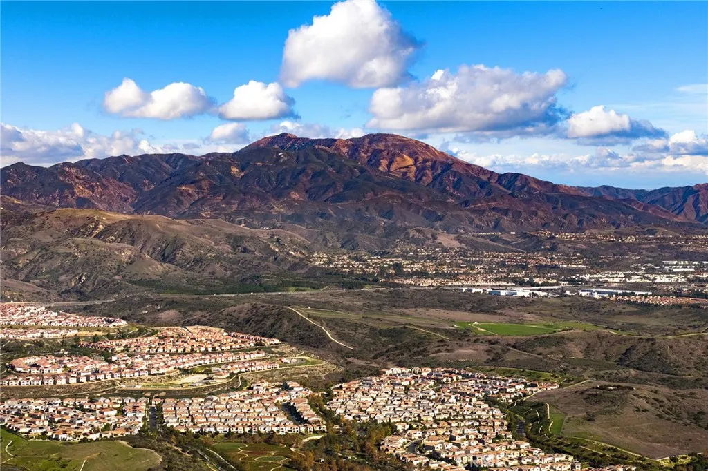 Additional image 129 of 115 Frame, Irvine, CA 92618