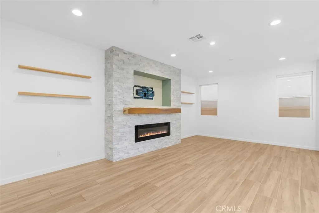 Additional image 6 of 29120 Tanoak, Lake Elsinore, CA 92530