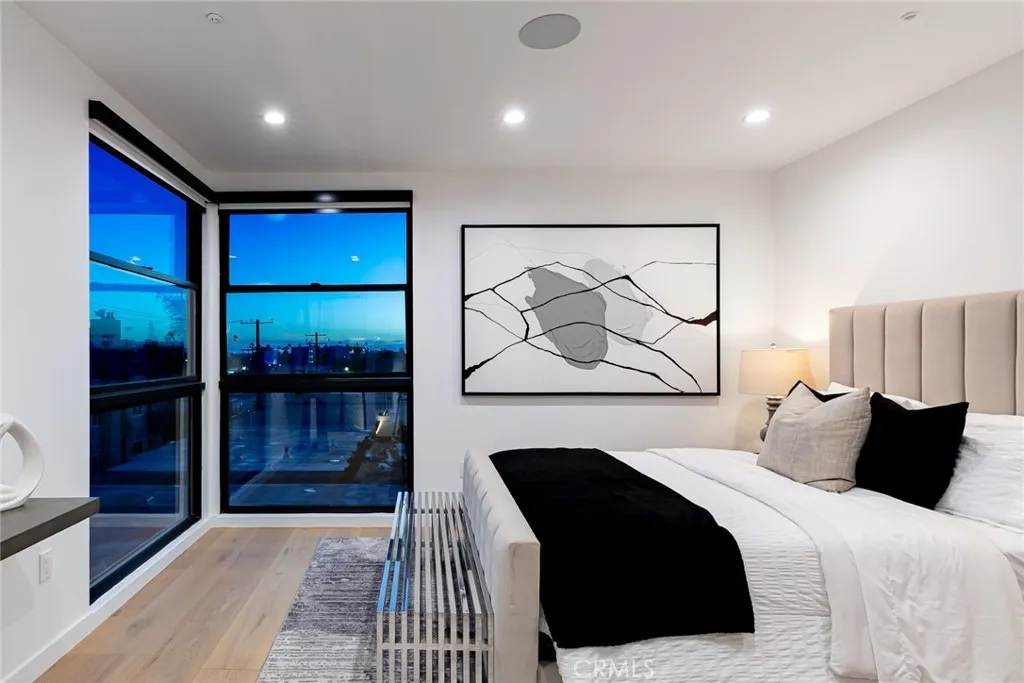 Additional image 24 of 3975 Frances Avenue, West Los Angeles, CA 90066