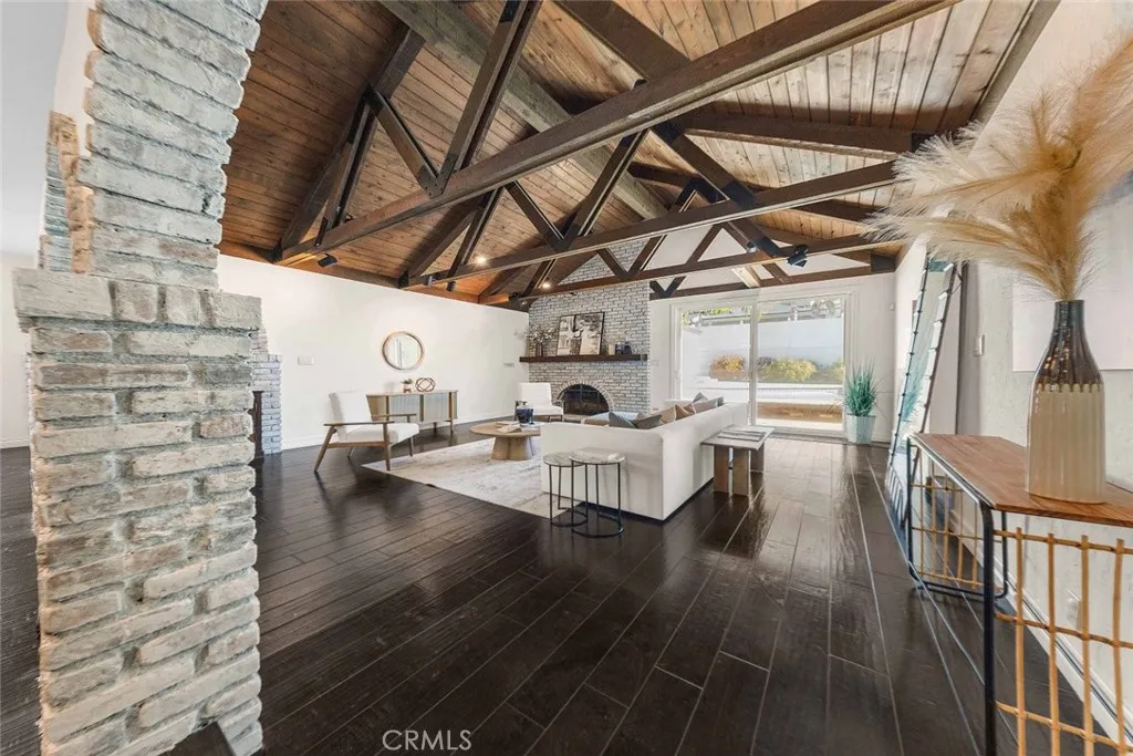 Additional image 102 of 2950 N Lincoln Street, Burbank, CA 91504